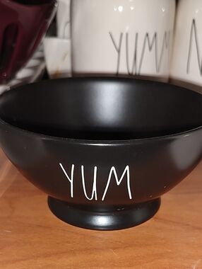 New! Rae Dunn Matte Black 'YUM' Ceramic Cereal / Ice Cream Bowl